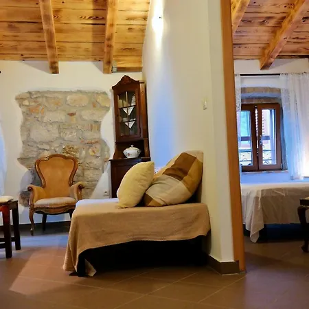 Romantic App In Old Town Apartment Rovinj