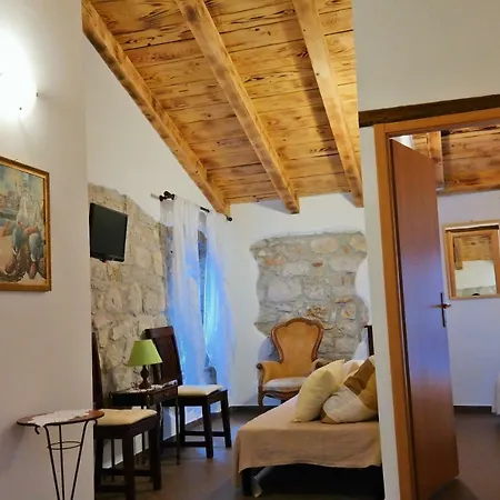 Romantic App In Old Town Διαμέρισμα *